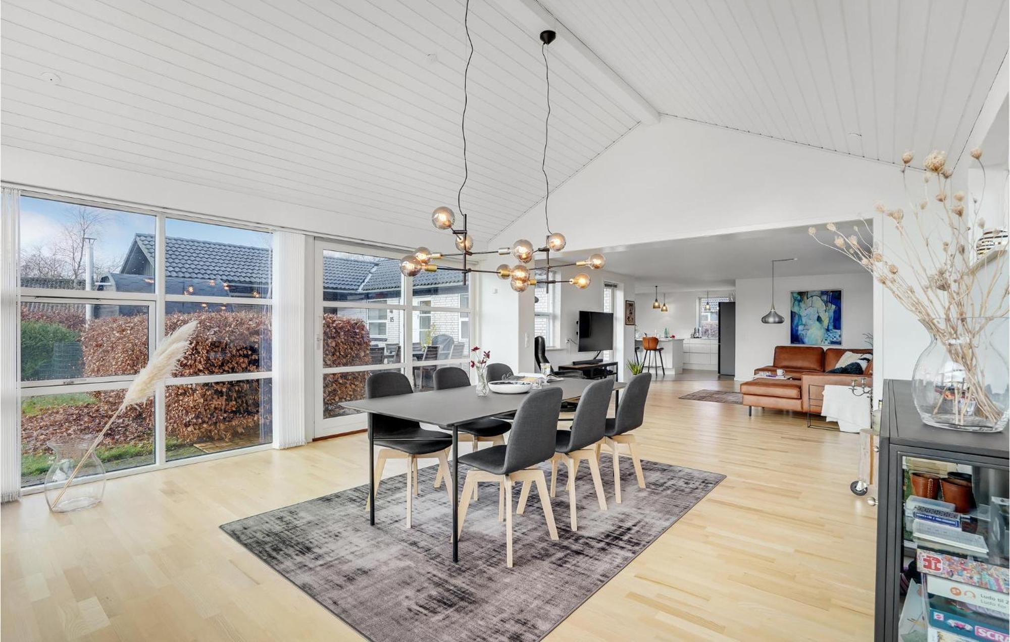 Gorgeous Home In Sunds With Kitchen 外观 照片
